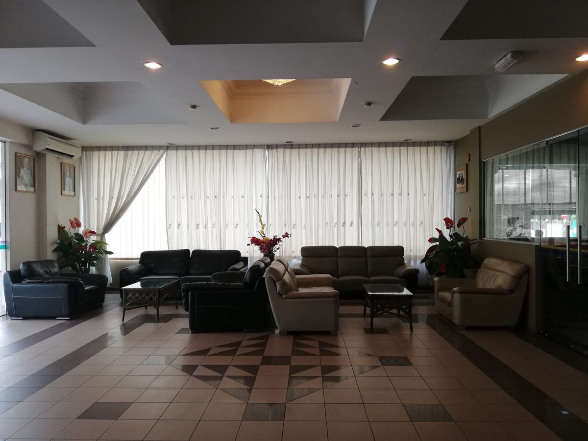 Hotel Damai Parit Buntar Exteriér fotografie